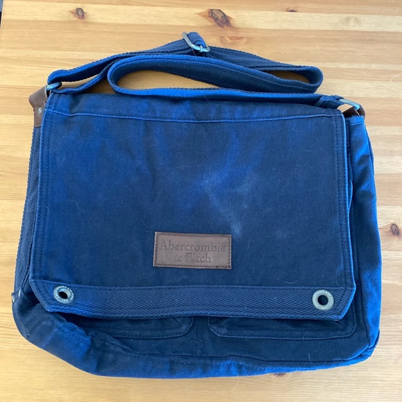 Abercrombie & Fitch Handbags - Abercrombie & Fitch Vintage Blue Canvas Messenger Book Bag Unisex